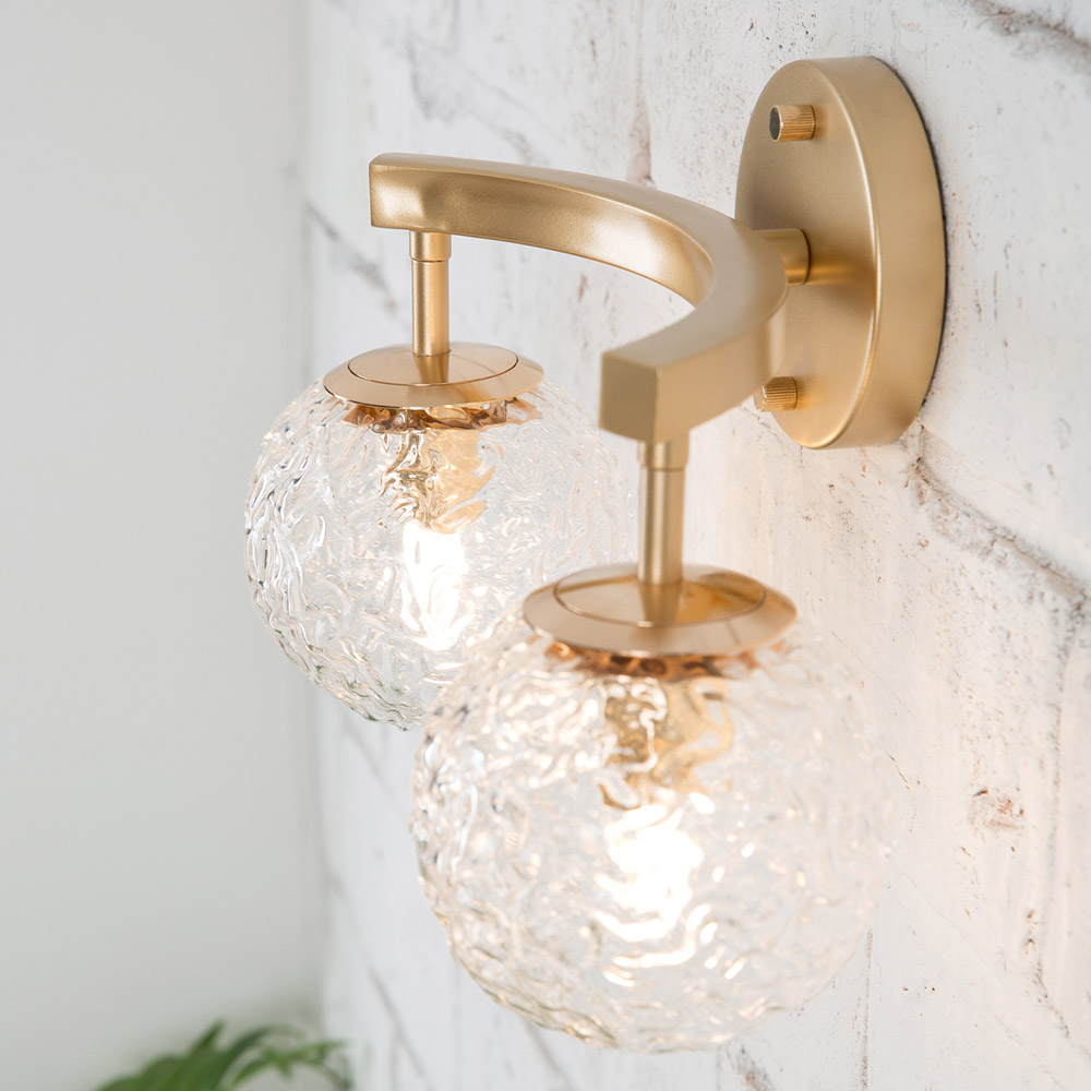 위블리 2등 벽등